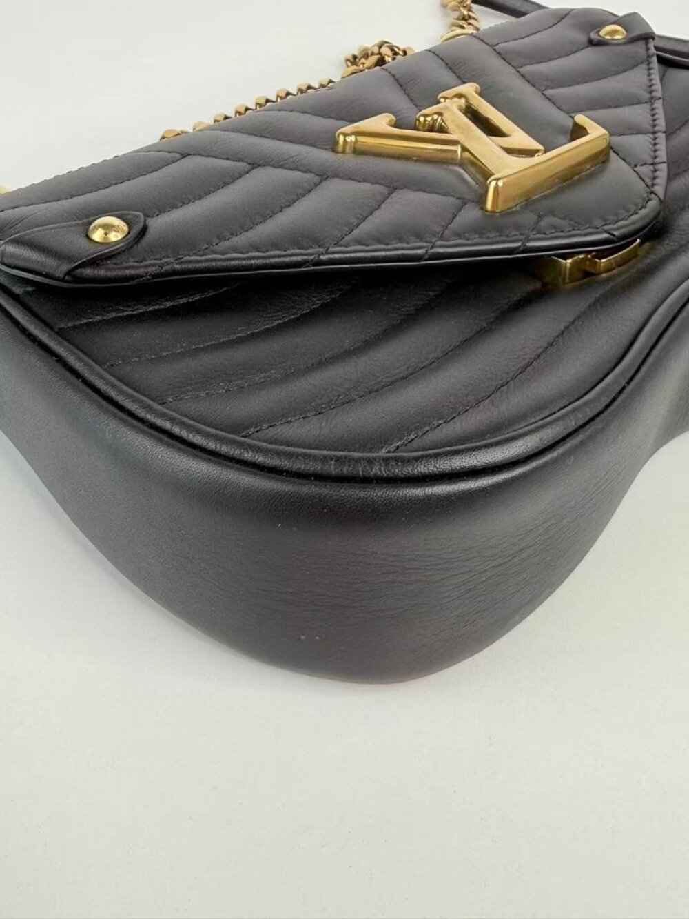 Louis Vuitton new wave chain bag - Picture 10 of 11